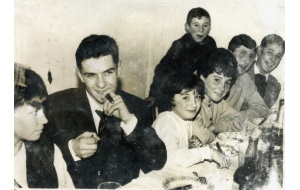 1964 - En una acelebracin